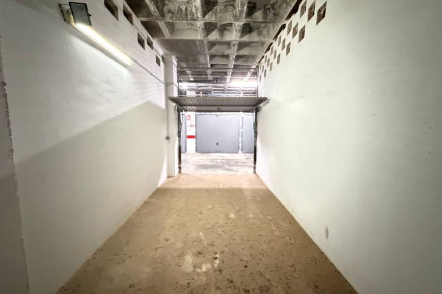 Reventa - Garaje - Torrevieja - La Mata