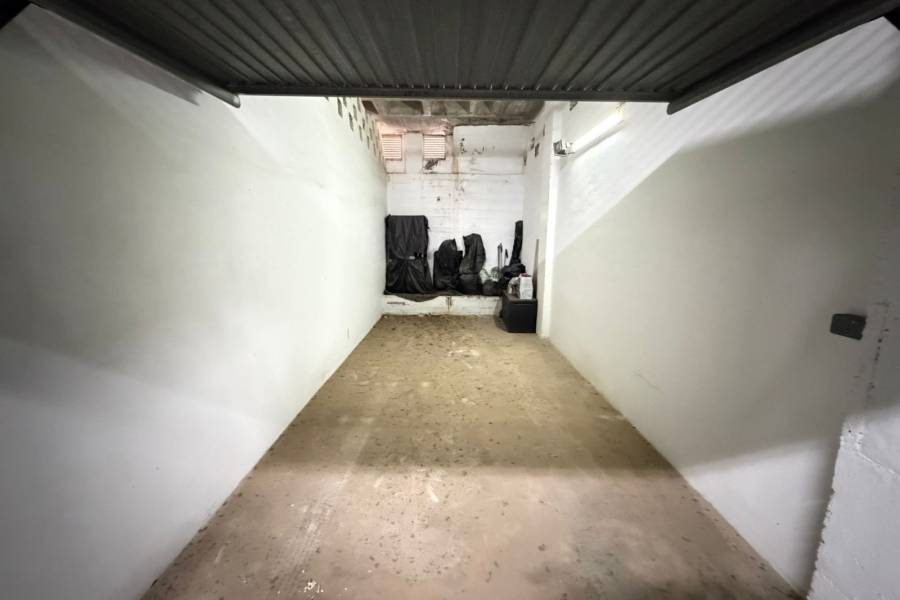 Reventa - Garaje - Torrevieja - La Mata