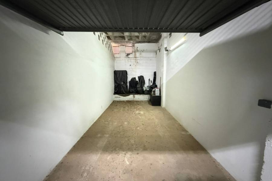 Reventa - Garaje - Torrevieja - La Mata