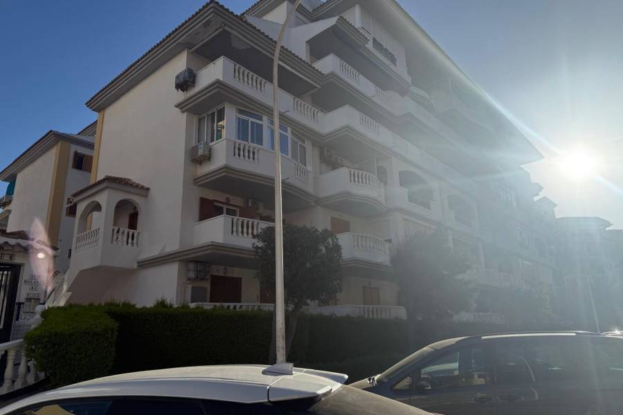 Reventa - Apartamento - Torrevieja - La Mata