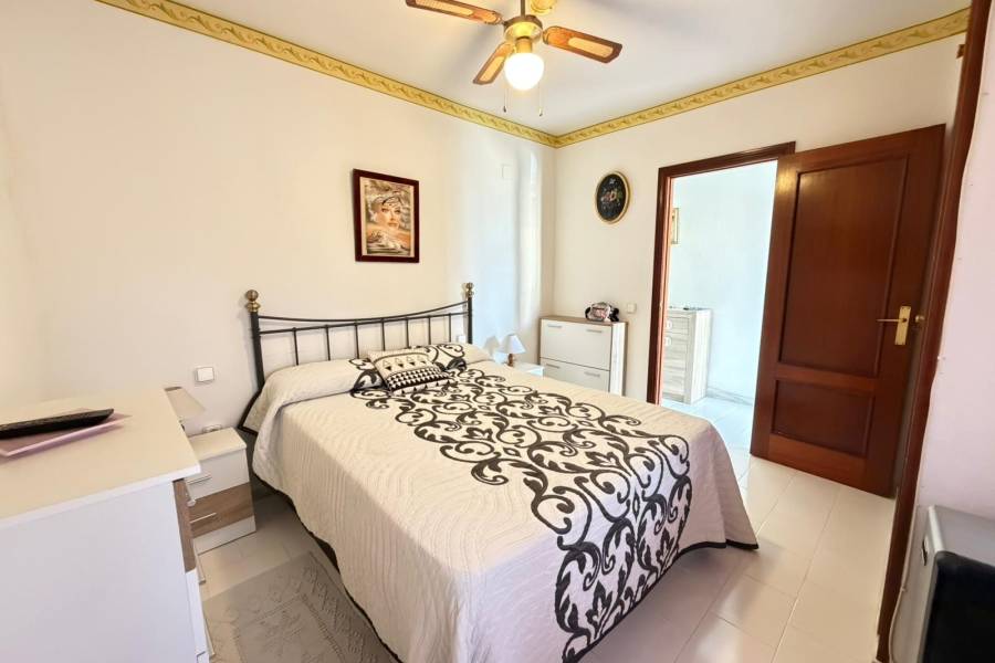 Reventa - Apartamento - Torrevieja - La Mata