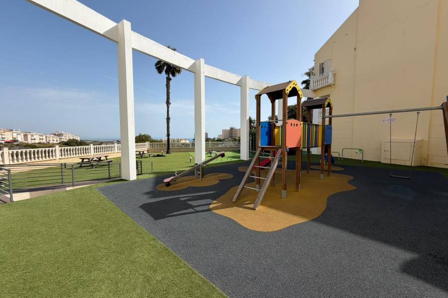 Reventa - Apartamento - Torrevieja - La Mata