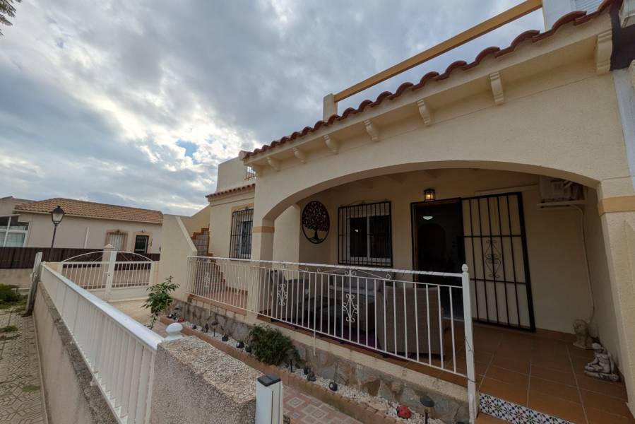 Weiterverkauf  - Reihenhaus-Bungalow - Torrevieja - Cabo Cervera/PLAYA