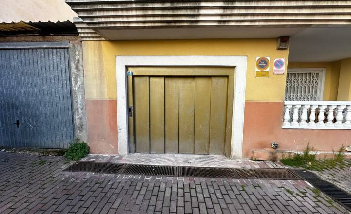 Parking - Occasion - La Mata - Pueblo/ PLAYA