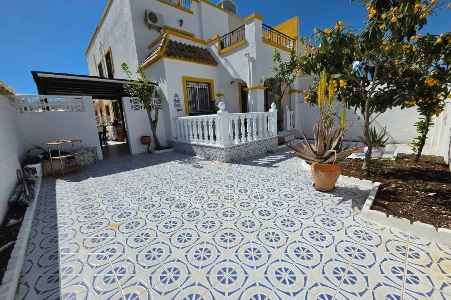 Reventa - Chalet - Torrevieja - Jardín del Mar