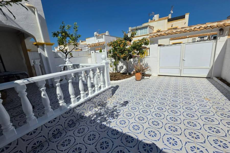Reventa - Chalet - Torrevieja - Jardín del Mar
