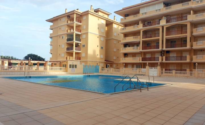 Apartamento - Alquiler - Torrevieja - Torre la mata