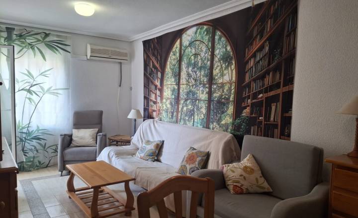 Apartamento - Alquiler - Torrevieja - La Mata pueblo