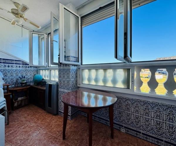 Apartamento - Reventa - Torrevieja - La Mata