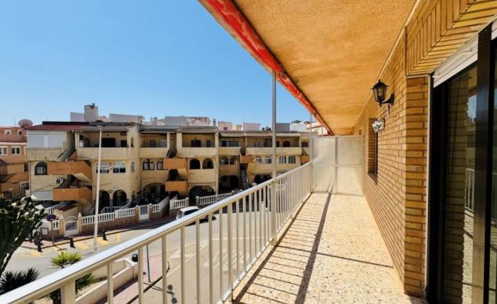 Apartamento - Reventa - La Mata - Pueblo/ PLAYA