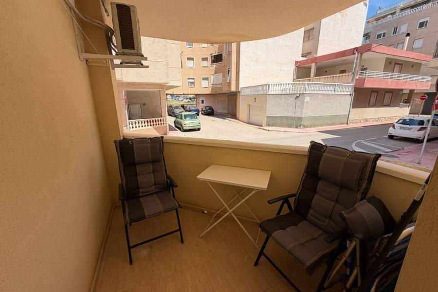 Weiterverkauf  - Wohnung - Torrevieja - La Mata