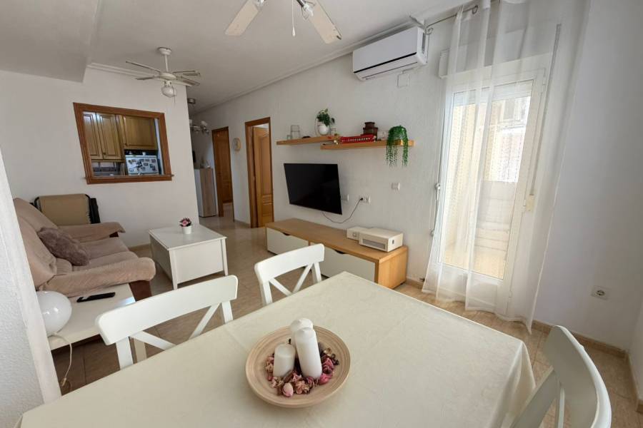 Weiterverkauf  - Wohnung - Torrevieja - La Mata