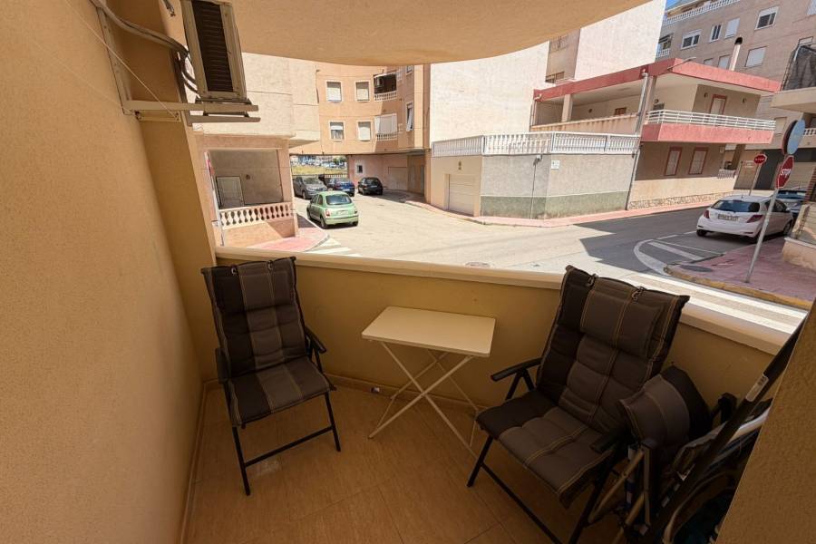 Weiterverkauf  - Wohnung - Torrevieja - La Mata