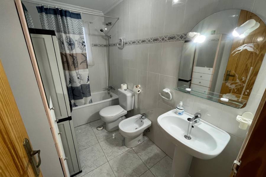 Reventa - Apartamento - La Mata - Pueblo/ PLAYA