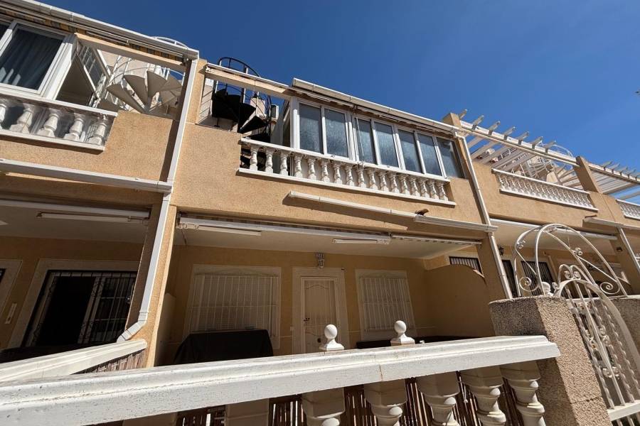 Reventa - Apartamento - Torrevieja - Aguas Nuevas