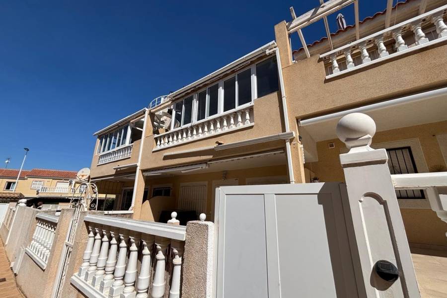 Reventa - Apartamento - Torrevieja - Aguas Nuevas