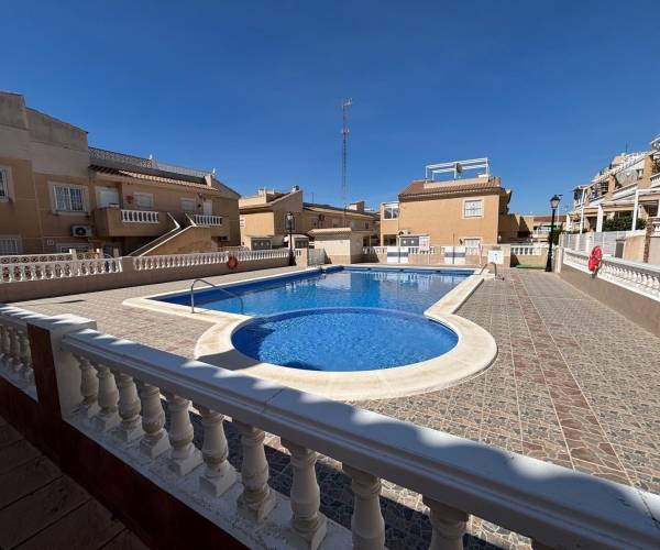 Apartamento - Reventa - Torrevieja - Aguas Nuevas