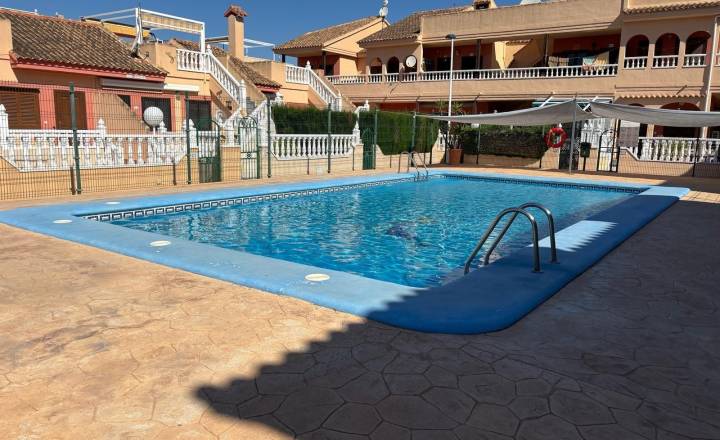 Apartamento - Reventa - Torrevieja - Los balcones