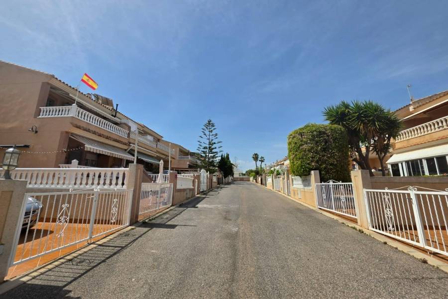 Weiterverkauf  - Einfamilienhaus - Torrevieja - Los Balcones - Los Altos del Edén