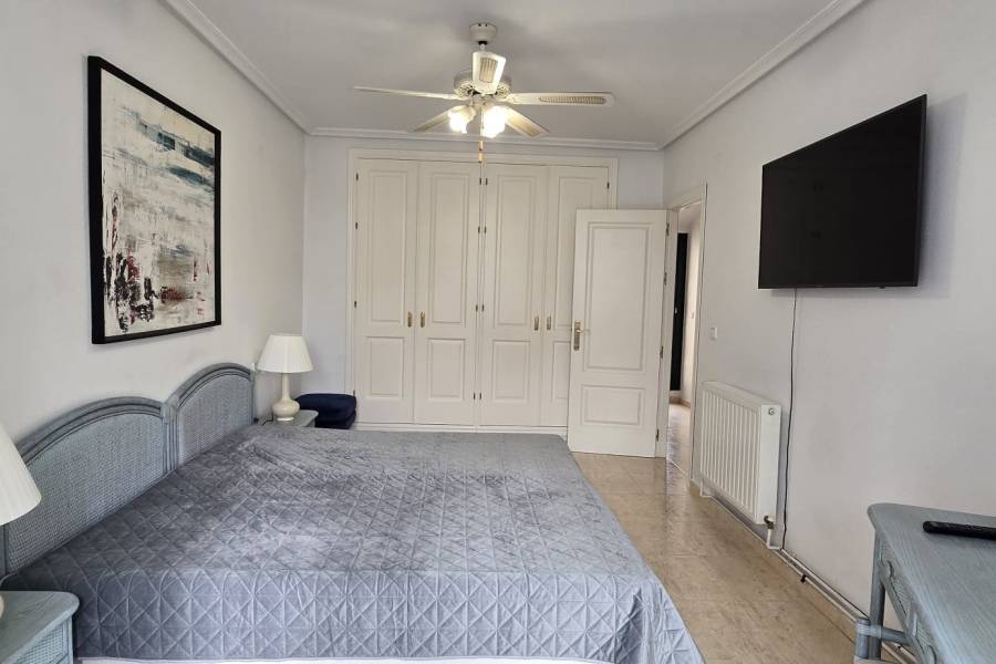 Reventa - Apartamento - ORIHUELA COSTA - La Zenia