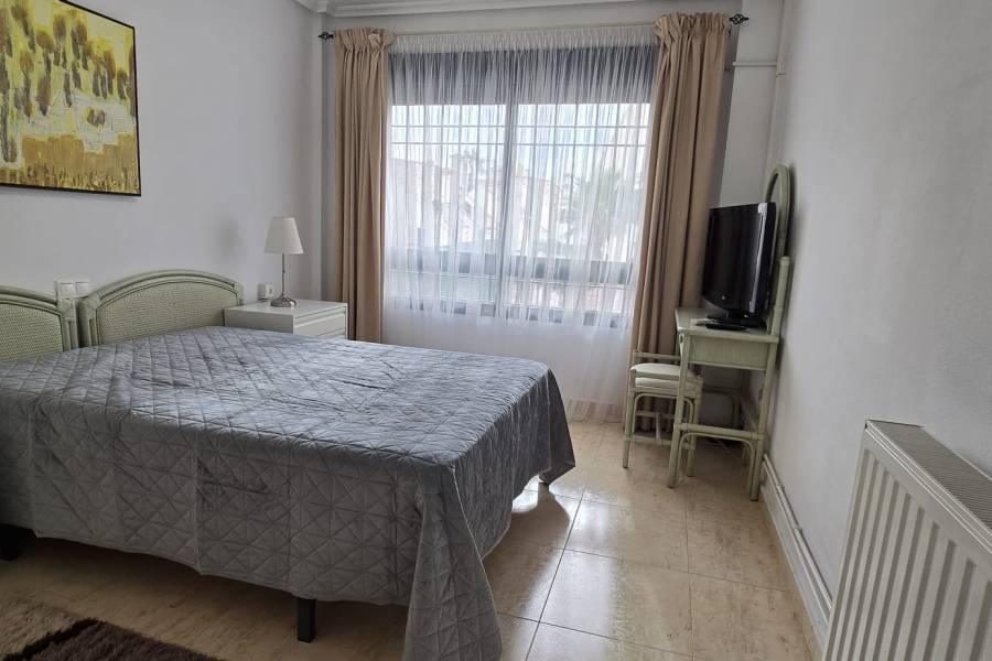 Reventa - Apartamento - ORIHUELA COSTA - La Zenia