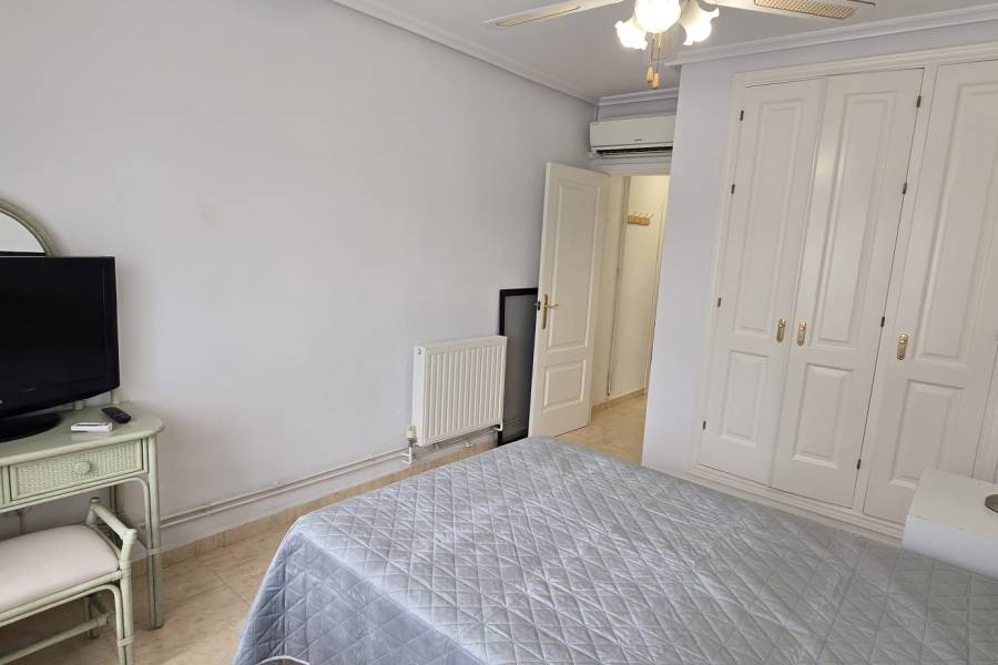 Reventa - Apartamento - ORIHUELA COSTA - La Zenia