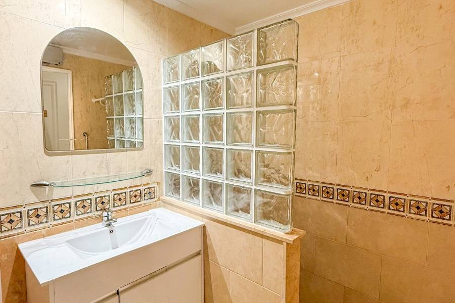 Reventa - Apartamento - ORIHUELA COSTA - La Zenia