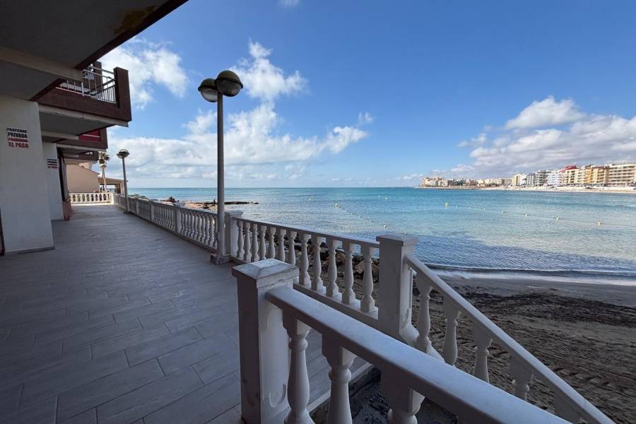 Weiterverkauf  - Wohnung - Torrevieja - Playa Los Locos