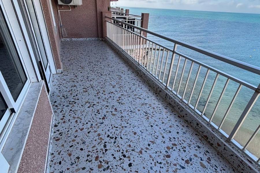 Weiterverkauf  - Wohnung - Torrevieja - Playa Los Locos