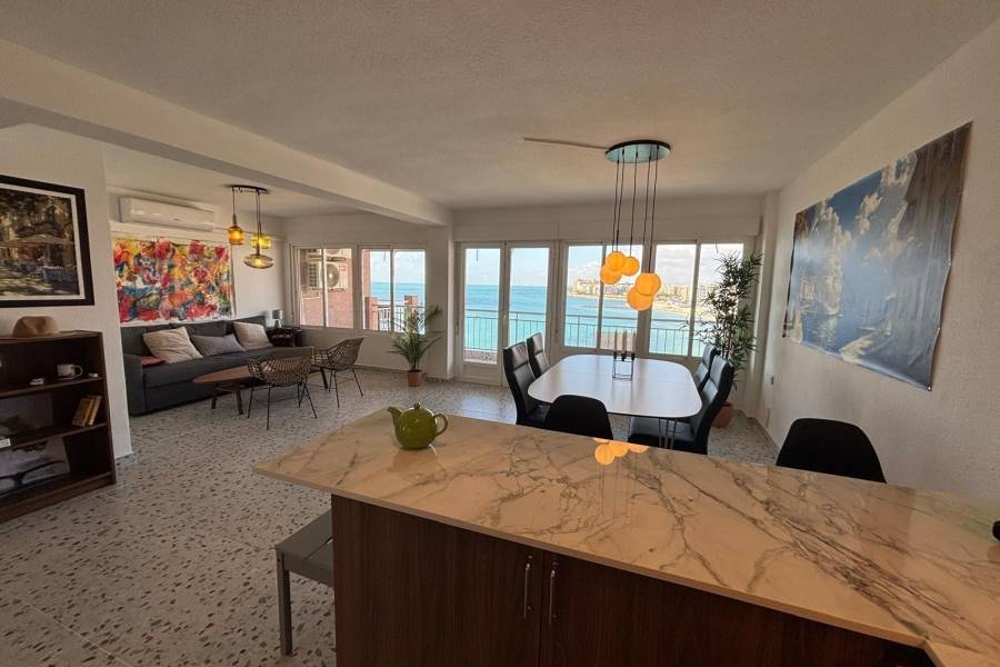 Weiterverkauf  - Wohnung - Torrevieja - Playa Los Locos