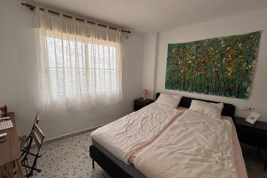 Weiterverkauf  - Wohnung - Torrevieja - Playa Los Locos