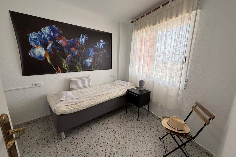 Weiterverkauf  - Wohnung - Torrevieja - Playa Los Locos