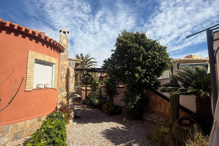Weiterverkauf  - Einfamilienhaus - Torrevieja - El Chaparral