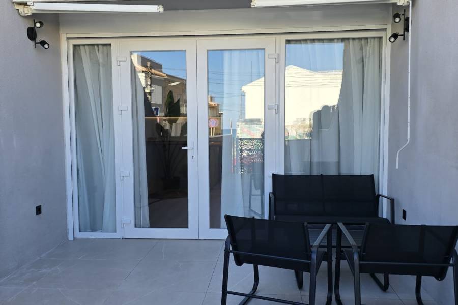 Återförsäljning - Lägenhet - Torrevieja - Eliseos playa
