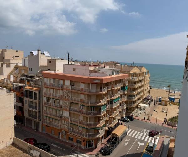 Apartamento - Reventa - La Mata - Pueblo/ PLAYA