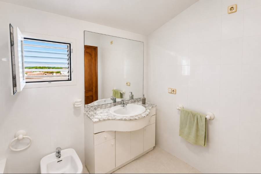 Återförsäljning - Lägenhet - Torrevieja - La Mata