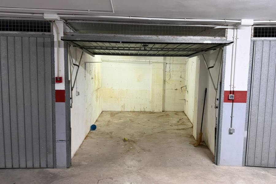 Investition - Garage - La Mata - Pueblo/ PLAYA