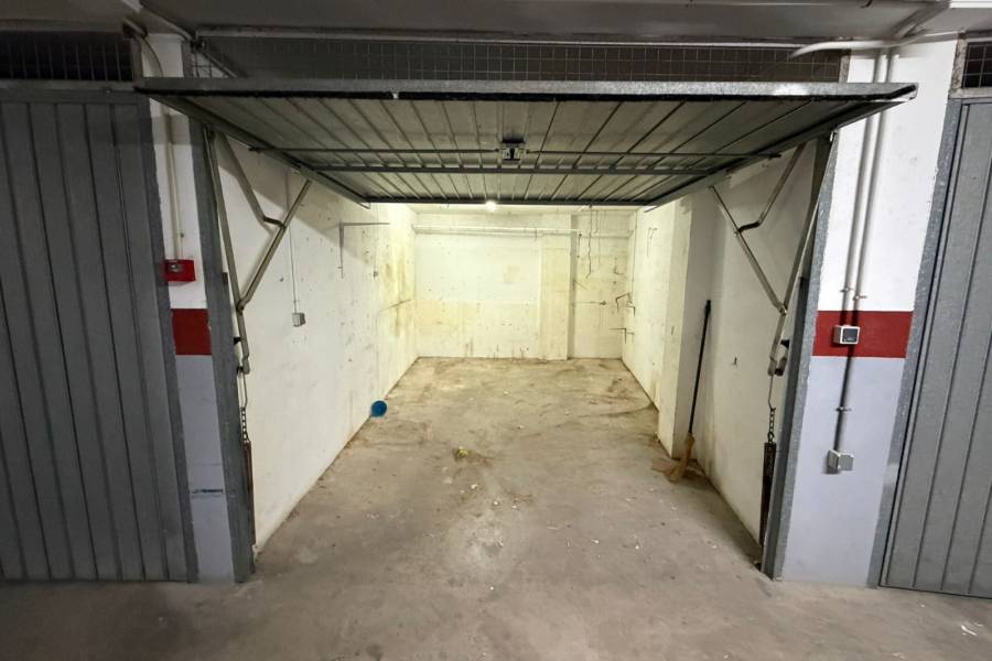 Investition - Garage - La Mata - Pueblo/ PLAYA