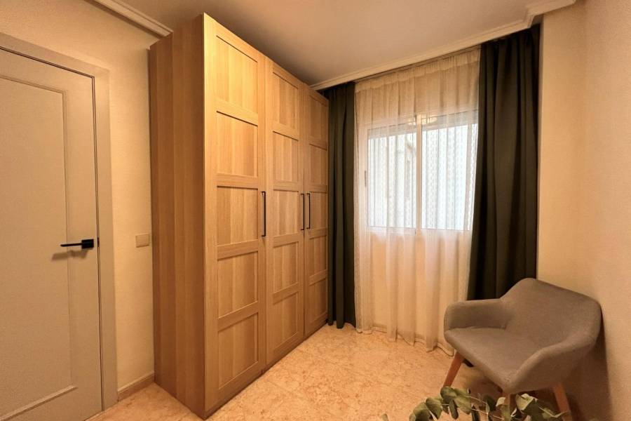 Reventa - Apartamento - Torrevieja - Center