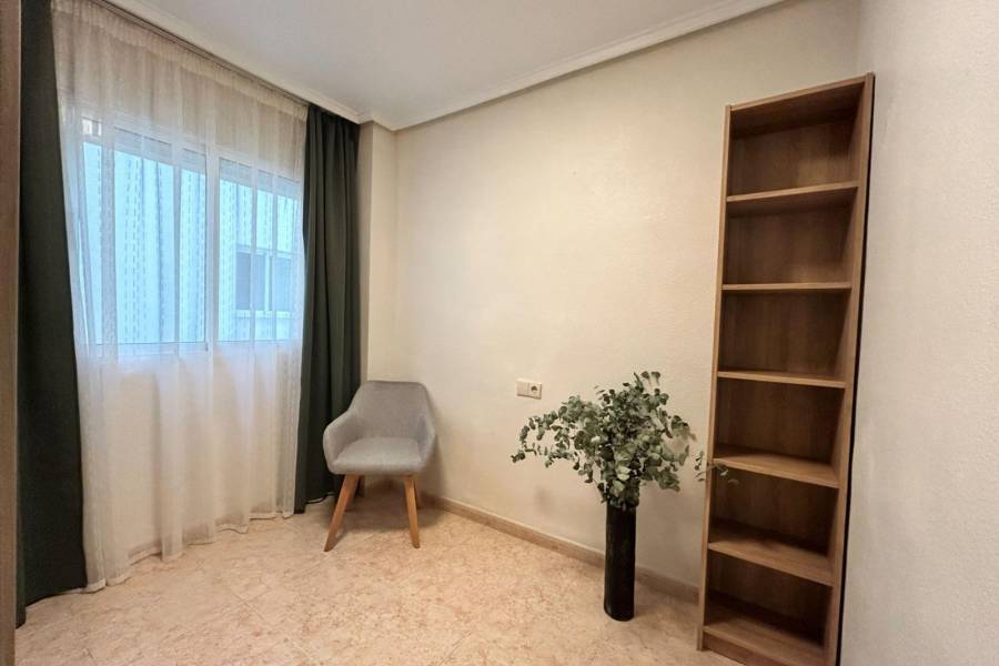 Reventa - Apartamento - Torrevieja - Center