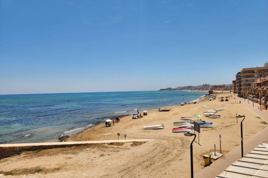 Reventa - Apartamento - La Mata - PLAYA