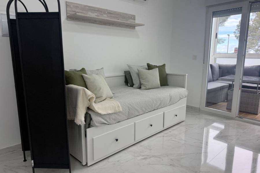 Reventa - Estudio - Ciudad Quesada - Doña Pepa