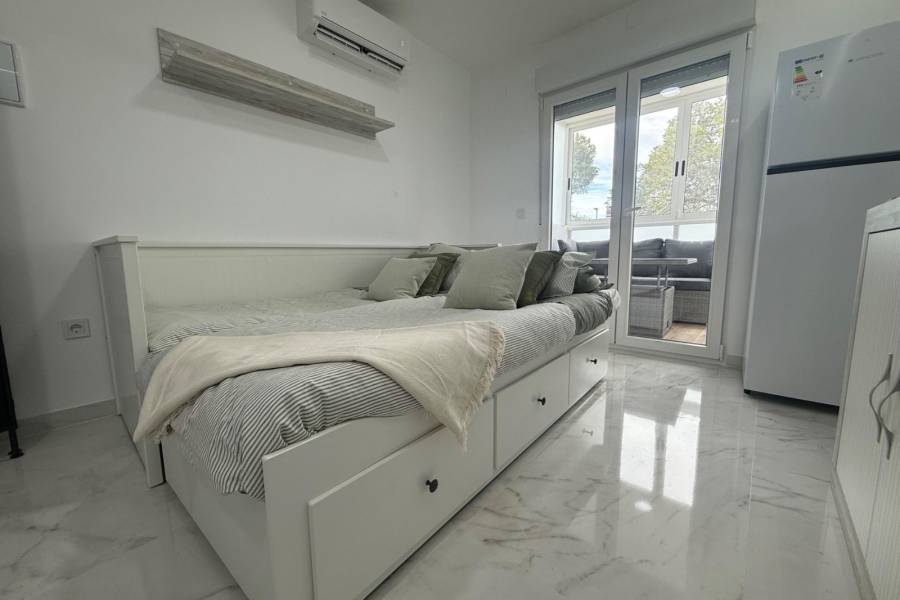 Reventa - Estudio - Ciudad Quesada - Doña Pepa