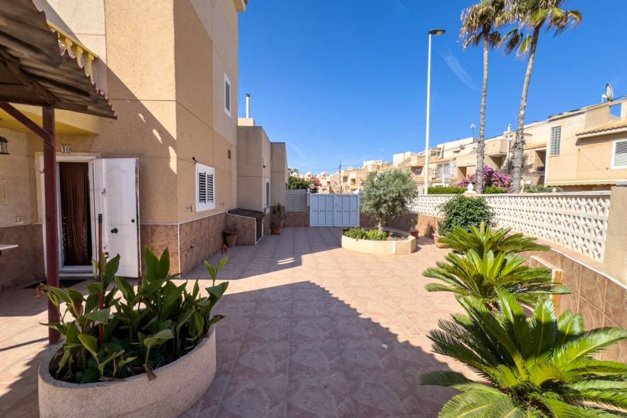 Återförsäljning - Lägenhet - Torrevieja - Los Frutales