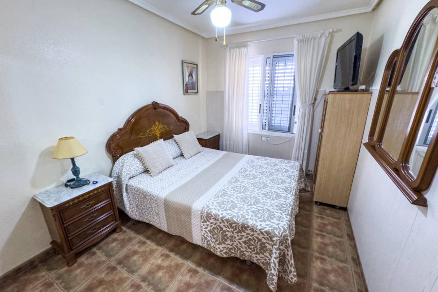 Återförsäljning - Lägenhet - Torrevieja - Los Frutales