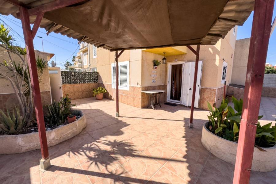 Återförsäljning - Lägenhet - Torrevieja - Los Frutales