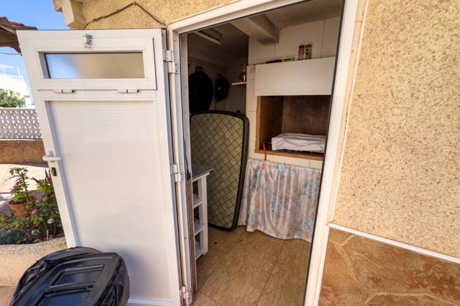 Återförsäljning - Lägenhet - Torrevieja - Los Frutales