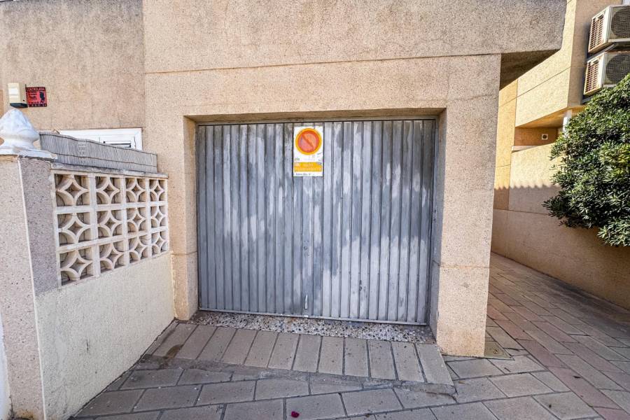 Återförsäljning - Lägenhet - Torrevieja - Los Frutales
