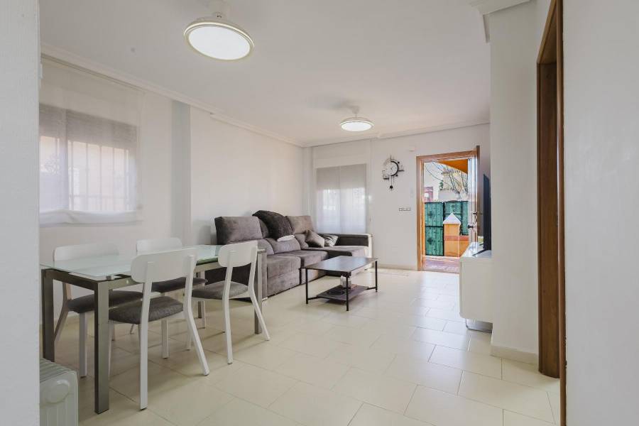 Återförsäljning - Enfamiljshus - Torrevieja - Aguas Nuevas