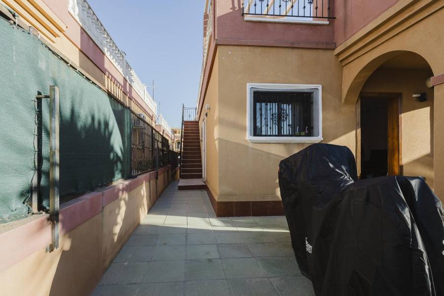 Återförsäljning - Enfamiljshus - Torrevieja - Aguas Nuevas